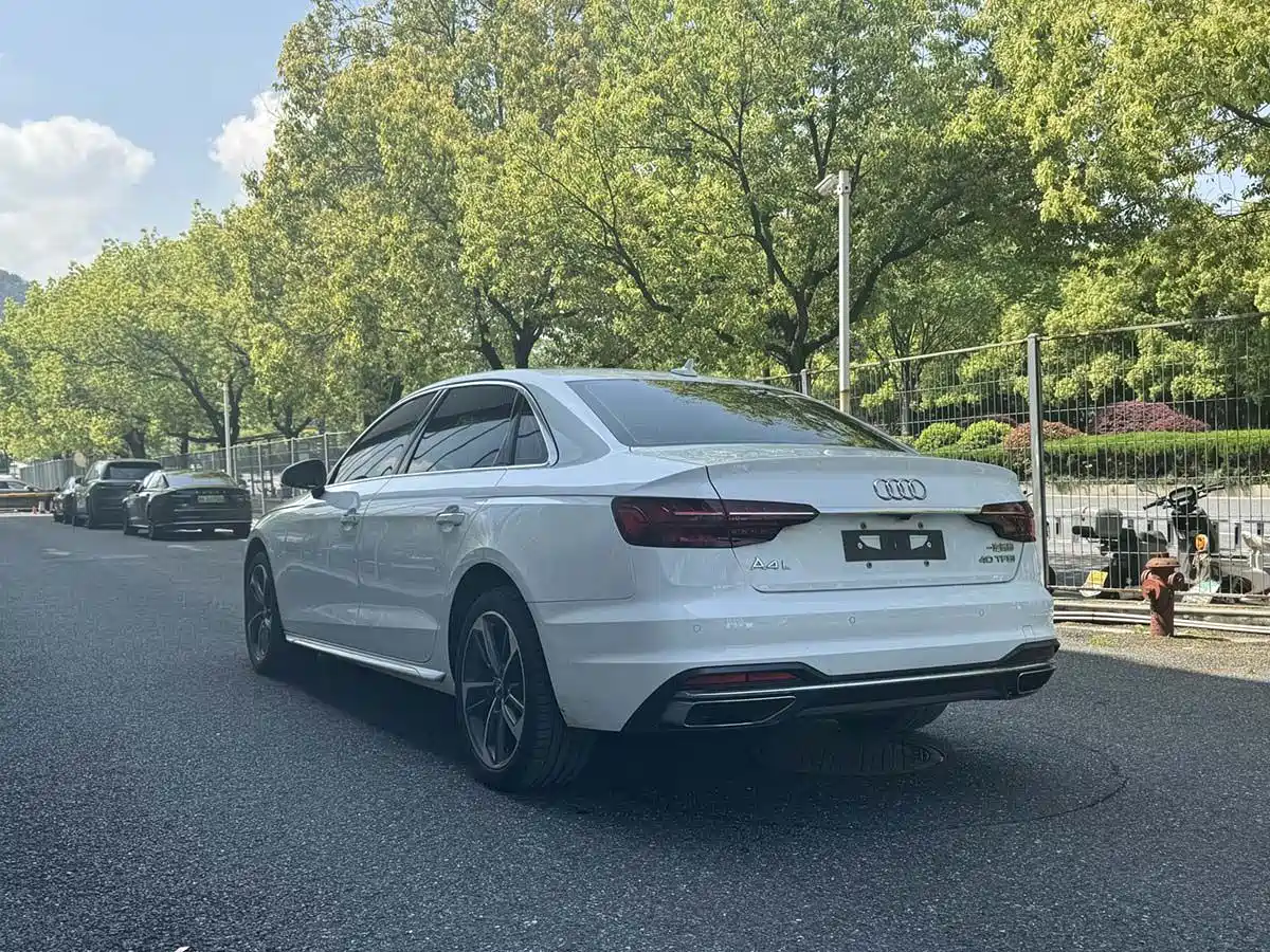 Audi A4L 2020 40 TFSI Fashion Elegance фото 8