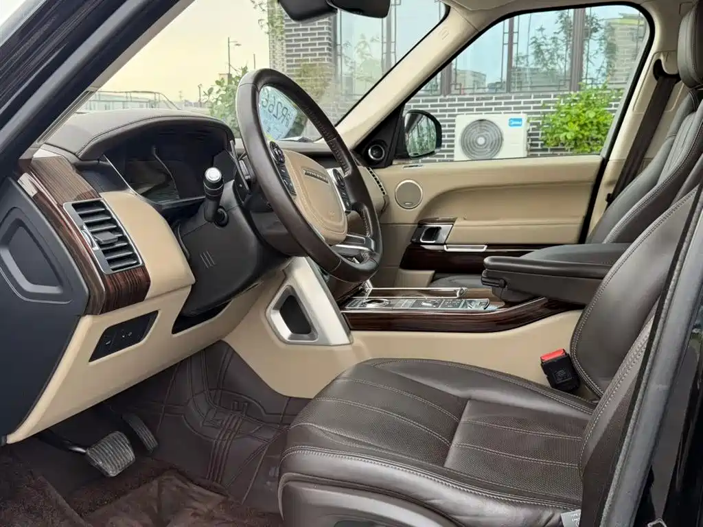 Land Rover Range Rover 2017 3.0 SC V6 Vogue фото 8