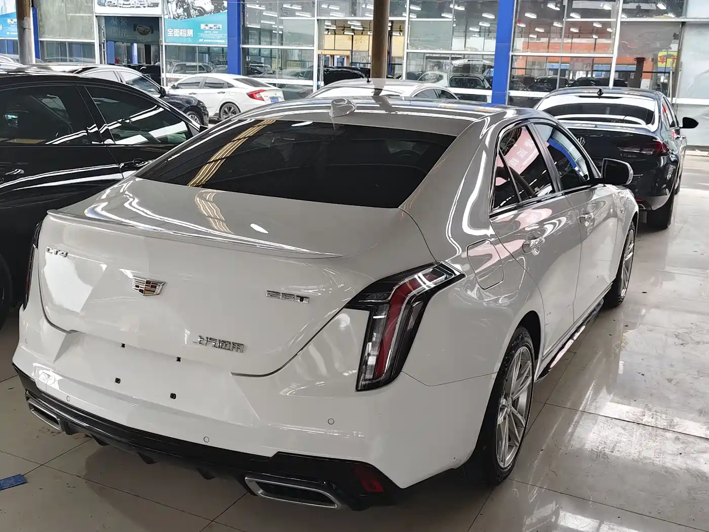 CADILLAC CT4