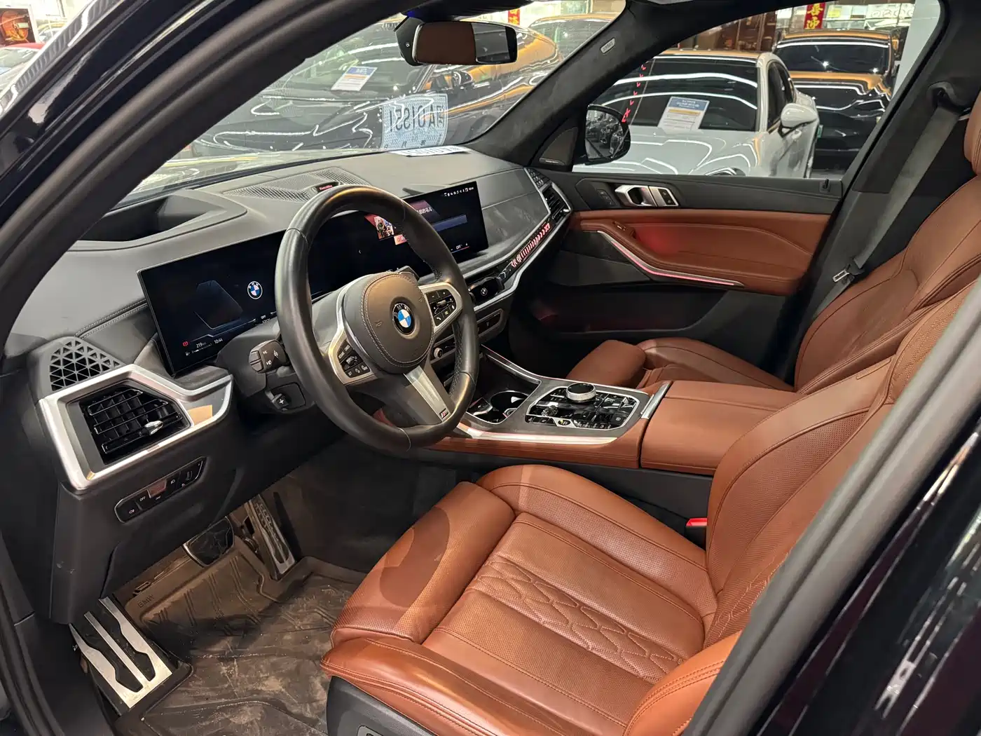 BMW X7 2023 xDrive40i Exclusive M Sport Package фото 9