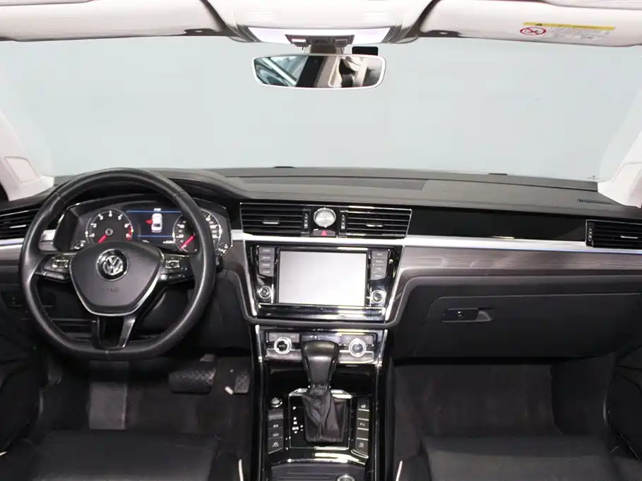 Volkswagen Phideon 2016 380TSI 2WD Ultimate Edition фото 9