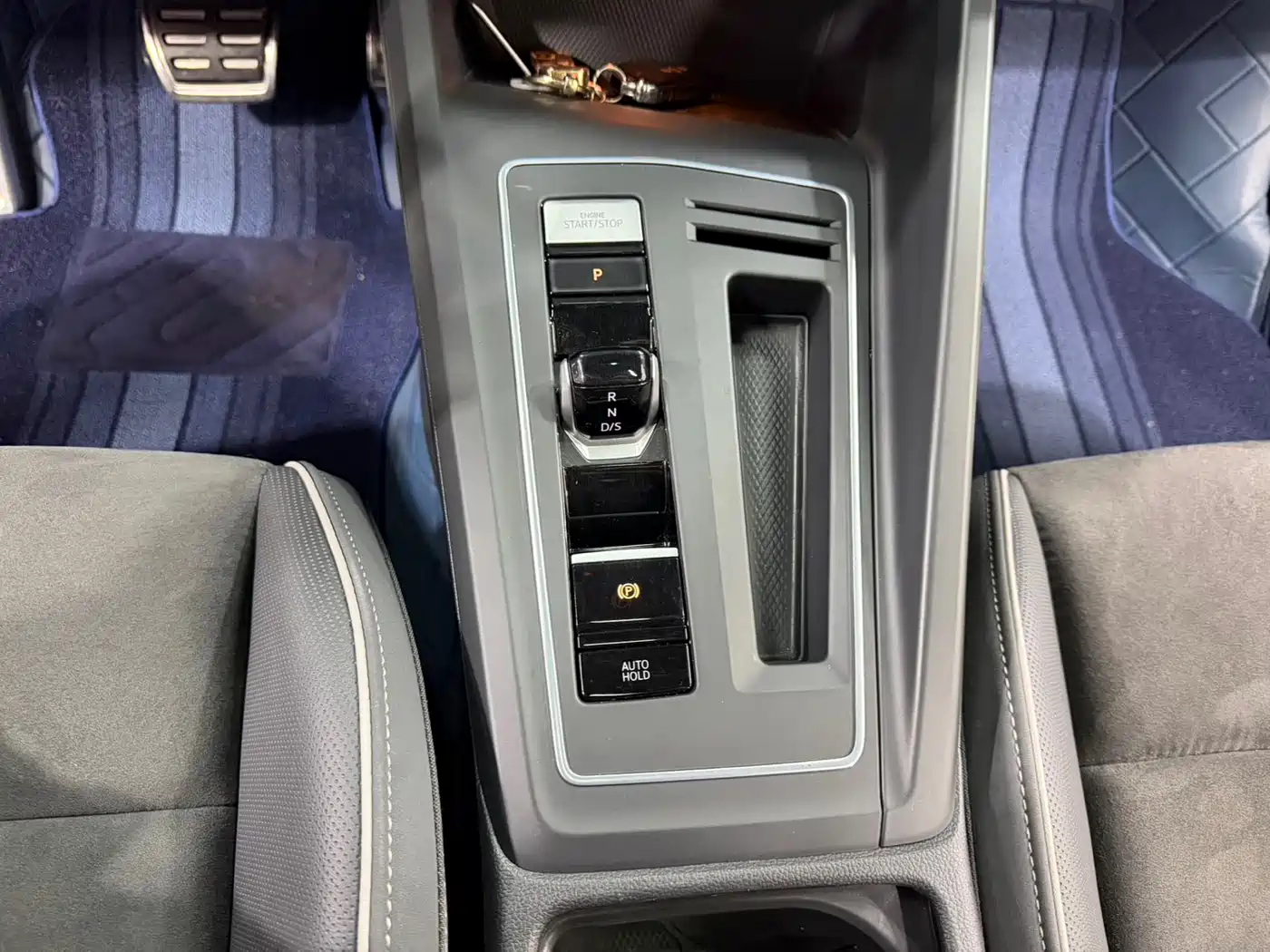 Volkswagen Golf 2021 280TSI DSG R-Line фото 13