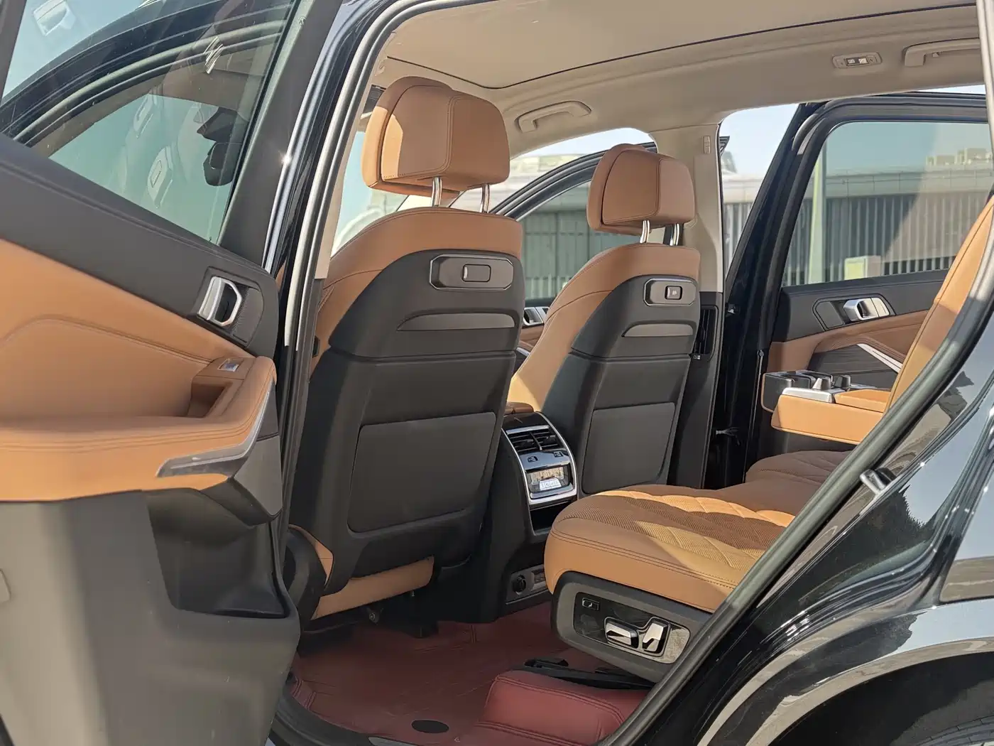 BMW X7 2023 xDrive40i Leading Luxury Package фото 6