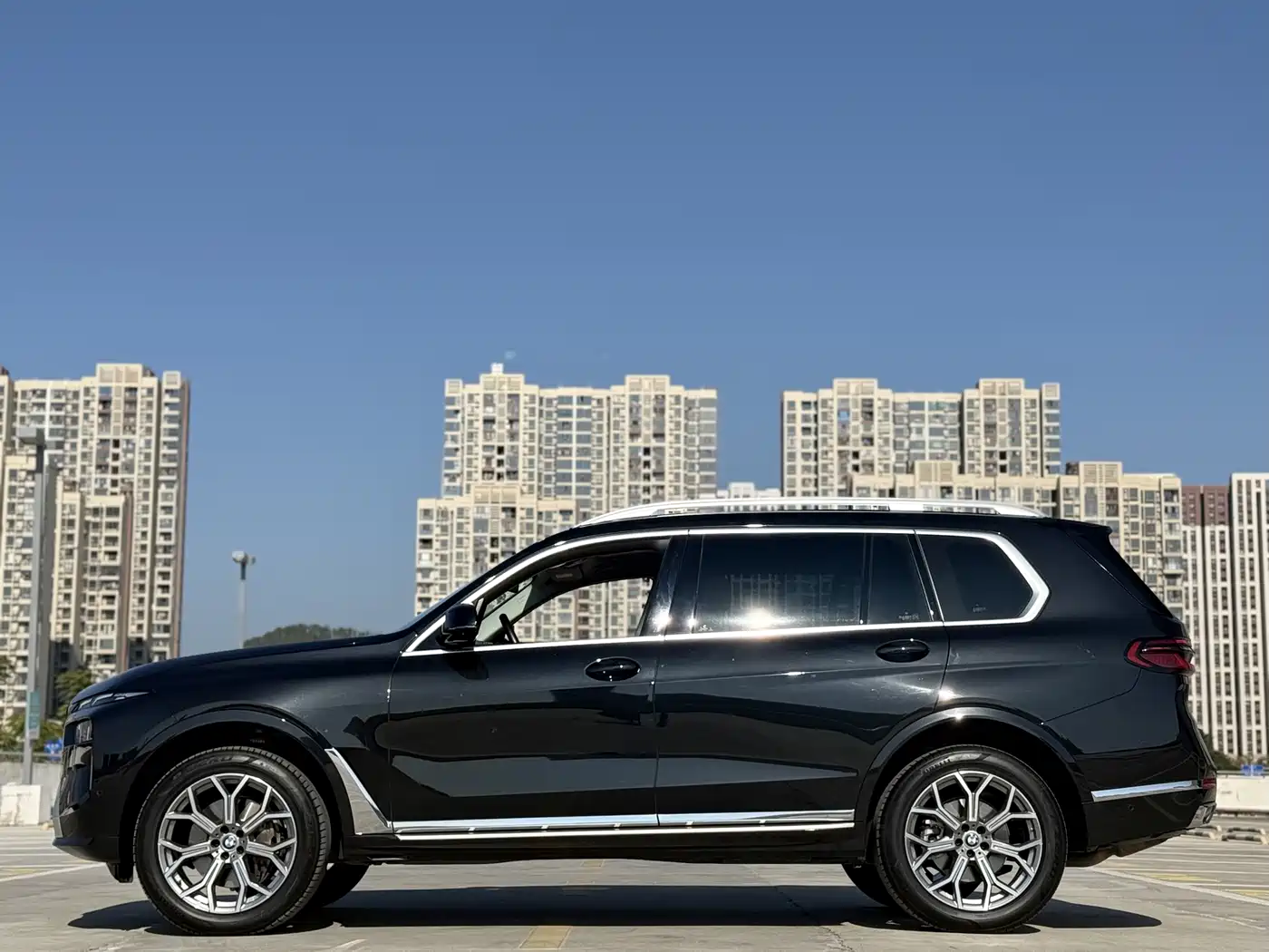 BMW X7 2023 xDrive40i Leading Luxury Package фото 13