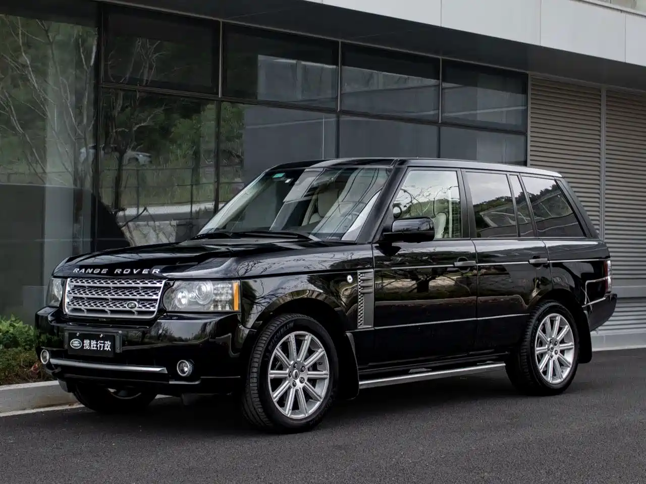 Land Rover Range Rover 2011 2012 5.0 SC V8