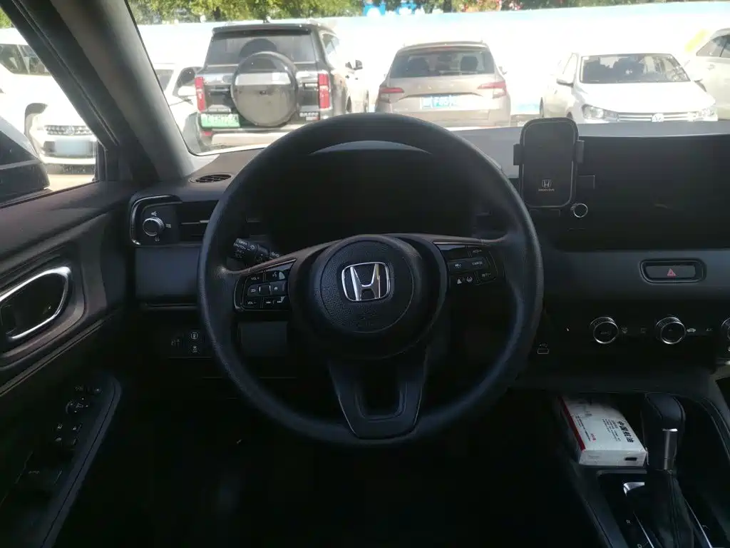 Фото 6 - Honda Vezel