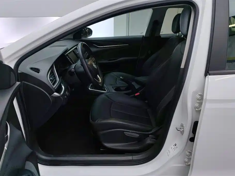Buick Excelle 2019 18T Auto Connected Elite China VI фото 9