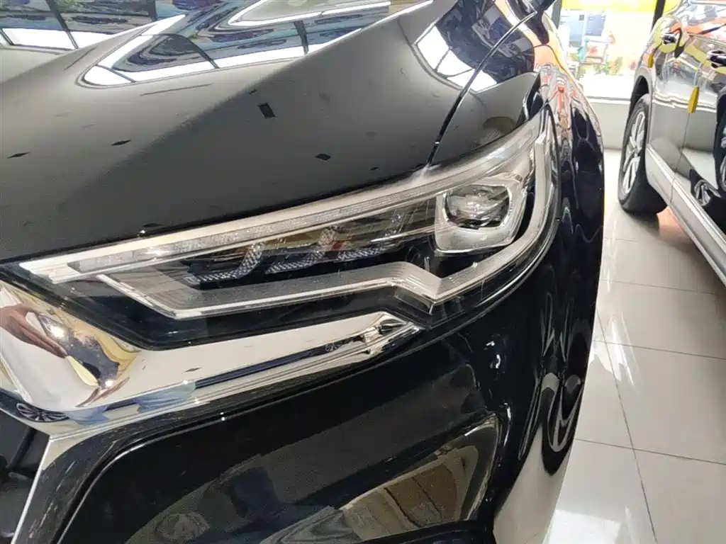 Hongqi HS5 2022 Facelift 2.0T Smart Flag Enjoyment Edition фото 24