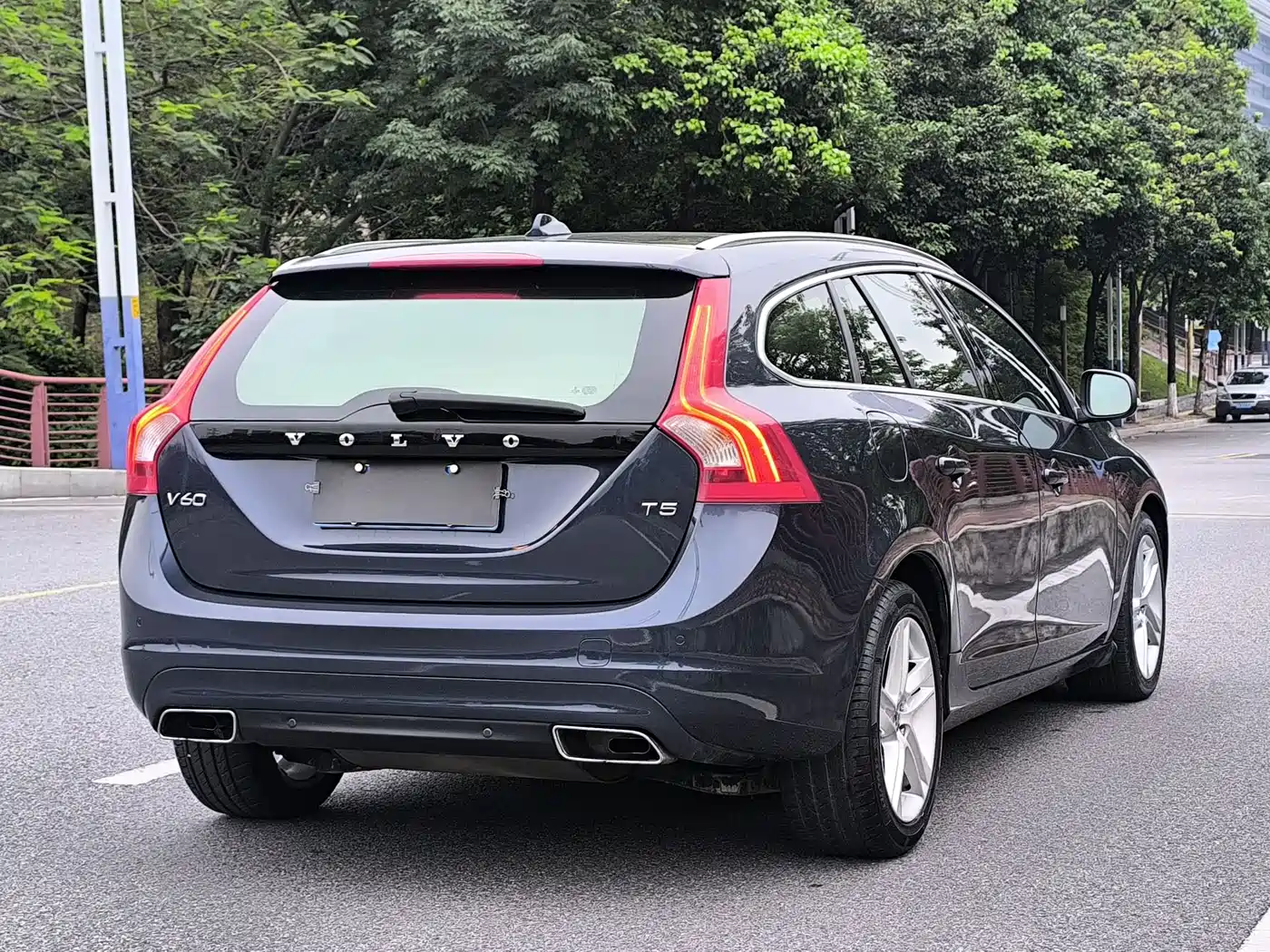 Volvo V60 2014 2014 Model Year Facelift T5 Inscription