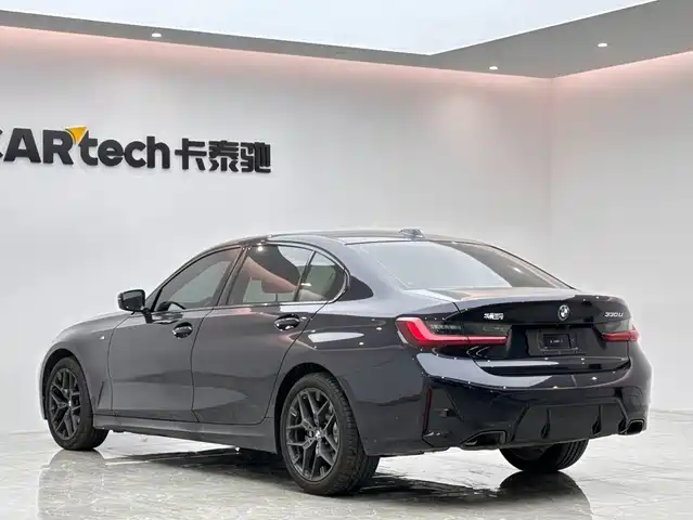BMW 3 Series 2026 330Li M Sport Shadowline Package — фото 3