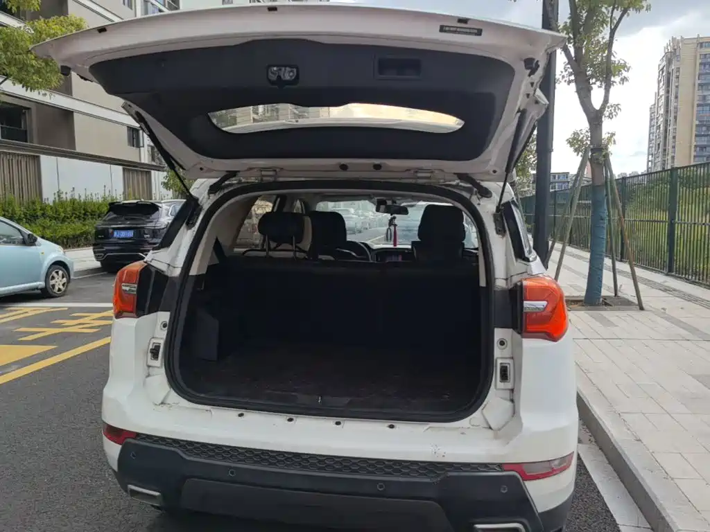Yema Auto Bojun 2019 2019 1.5T CVT Luxury