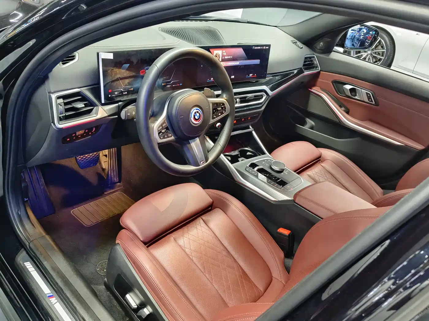 BMW 3 Series 2023 325i M Sport Black Night Package фото 9