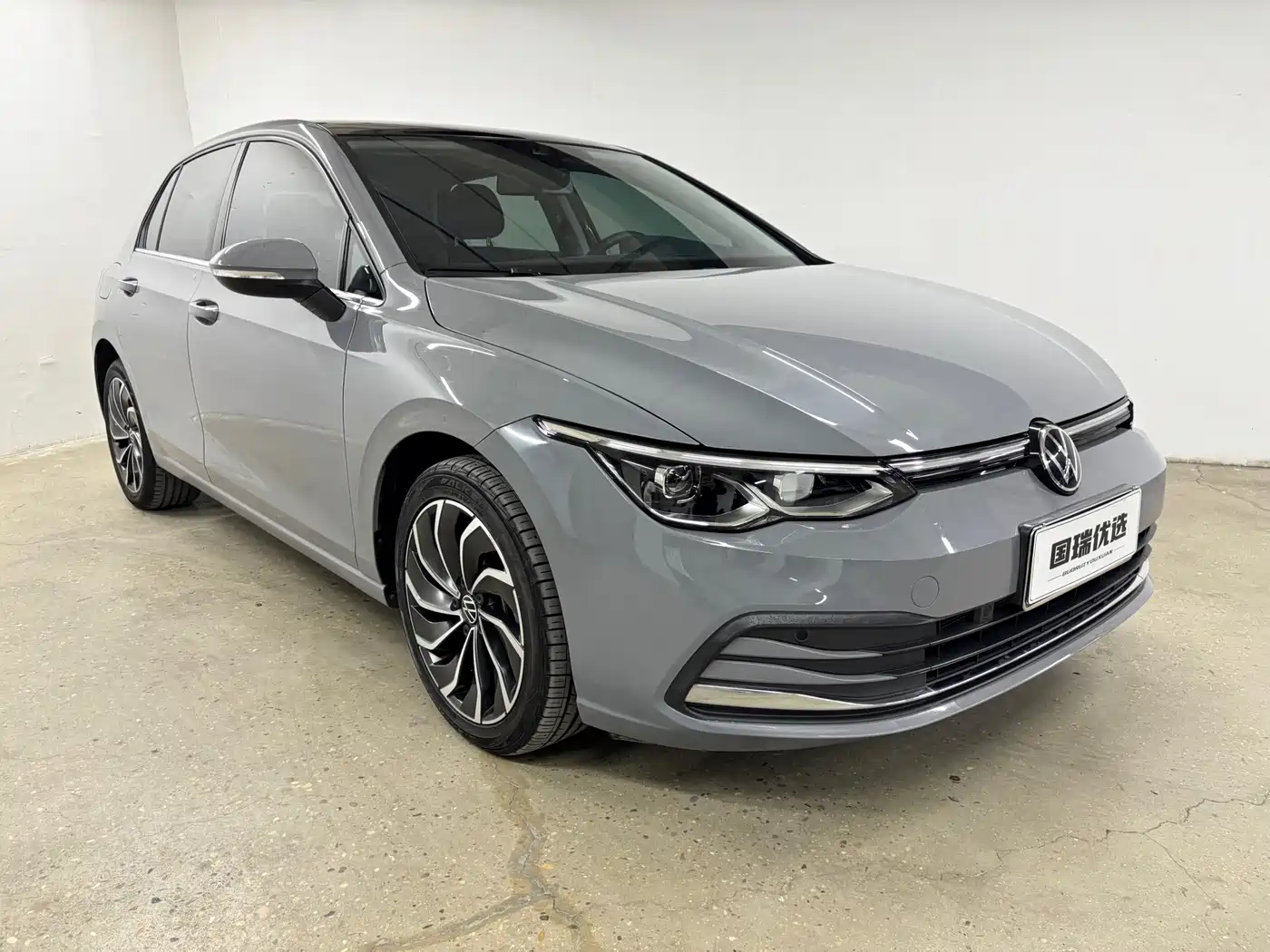 Volkswagen Golf 2023 280TSI DSG Pro 20th Anniversary Edition фото 3