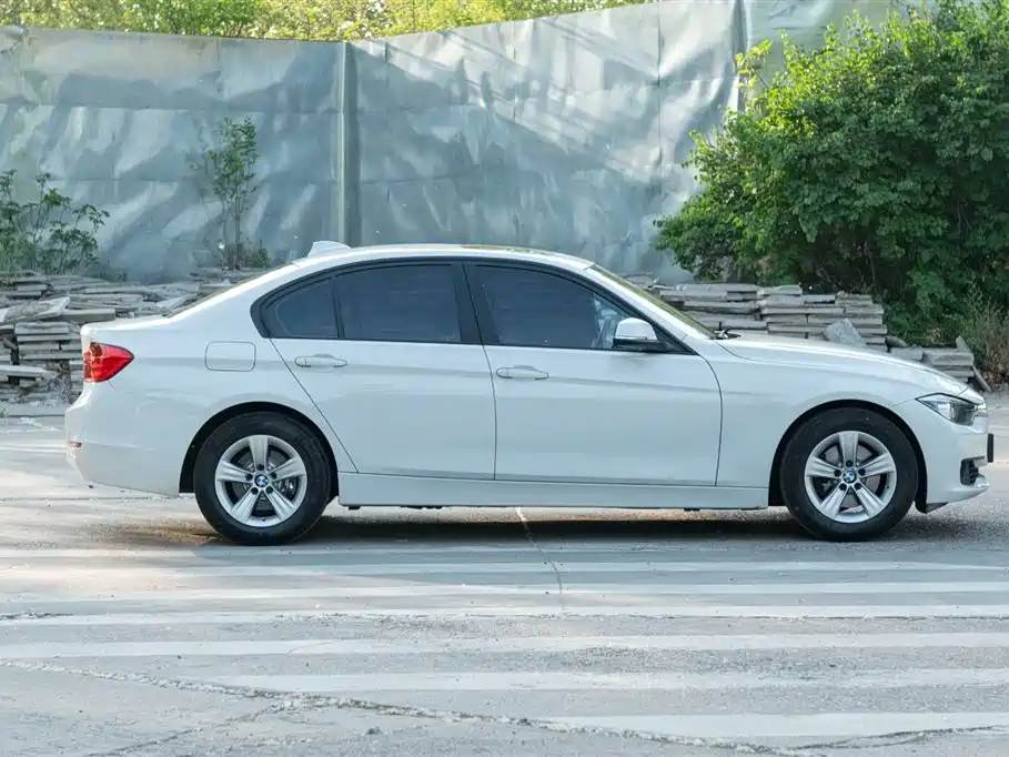 BMW 3 Series 2014 320i Fashion фото 6