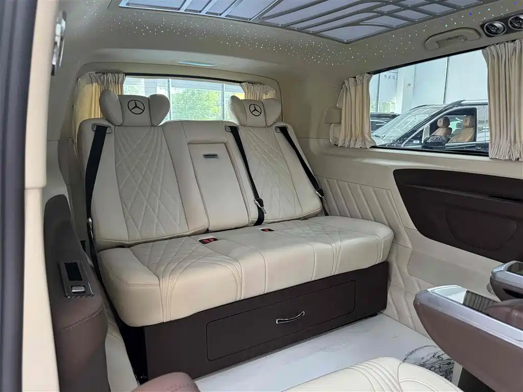 Mercedes-Benz Vito 2021 2.0T Elite 7-Seater фото 8
