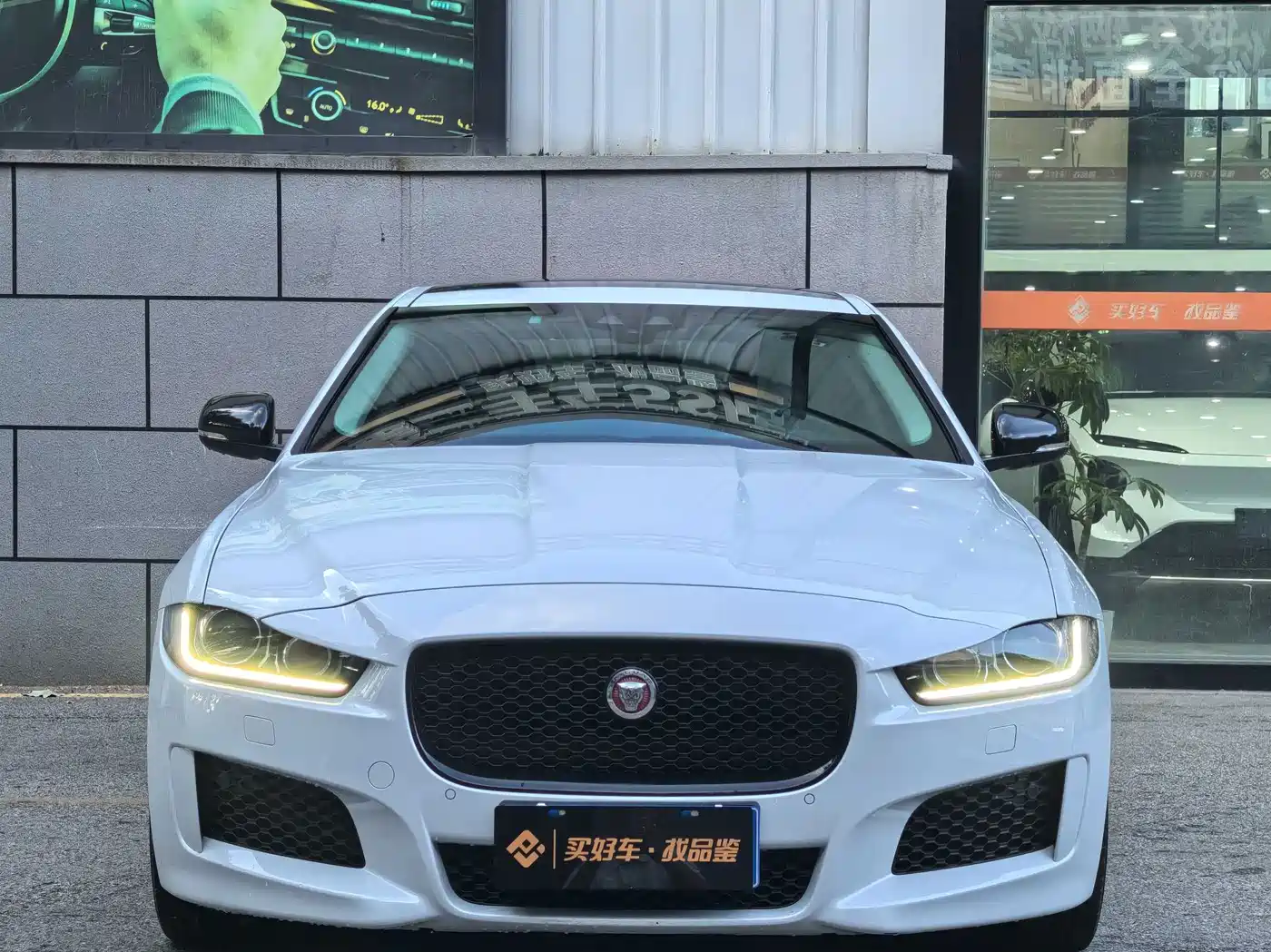 Jaguar XE 2019 2018 2.0T 300PS AWD R-Sport Edition