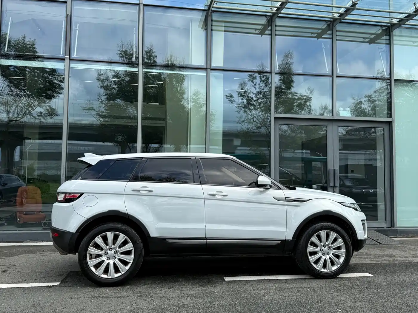 Land Rover Range Rover Evoque 2017 2016 2.0T SE ZhiYao