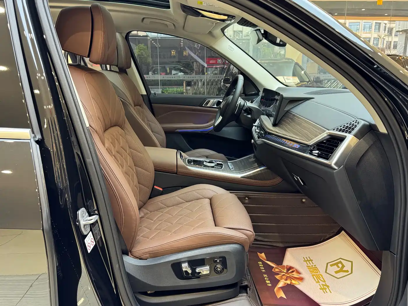 BMW X7 2024 xDrive40i Leading Luxury Package фото 8