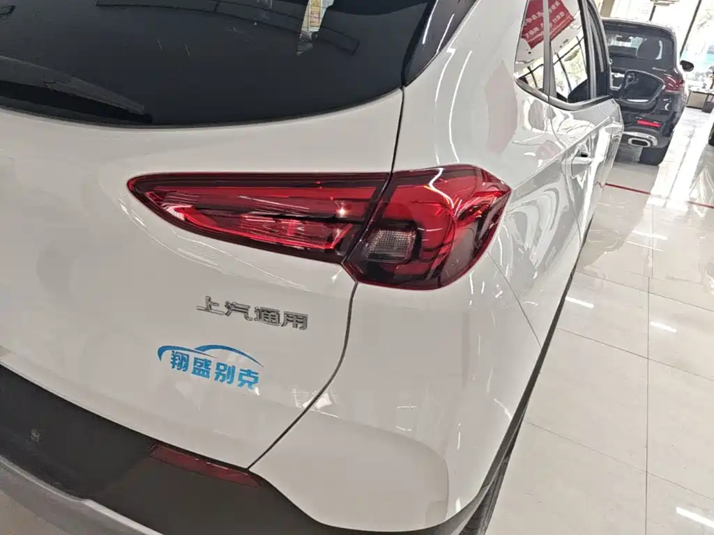 Photo 8 - Buick Encore