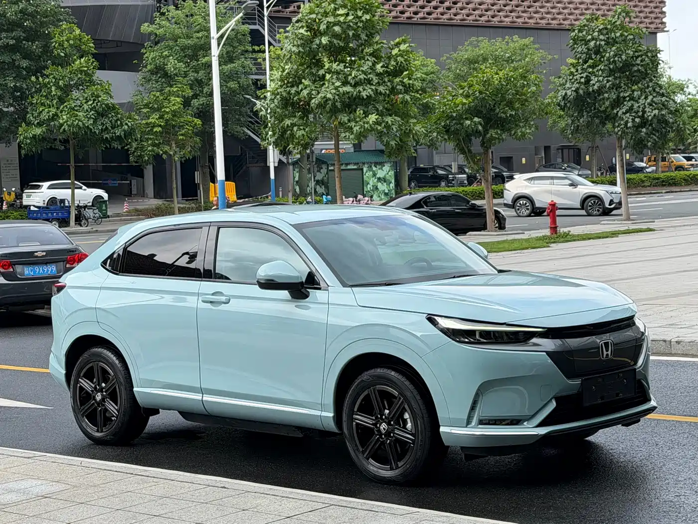 2025 Honda e:NP1