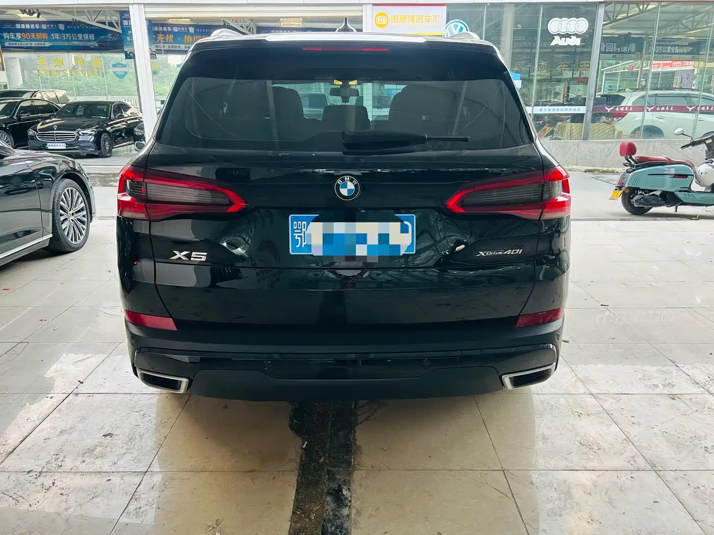 BMW X5 (Import) 2020 xDrive40i M Sport Package фото 5