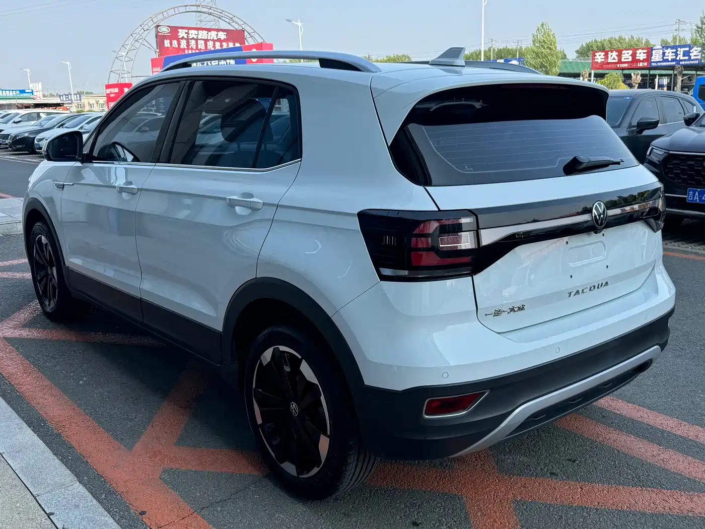 Volkswagen Tanying 2021 1.5L Automatic Smart Connect Edition фото 6