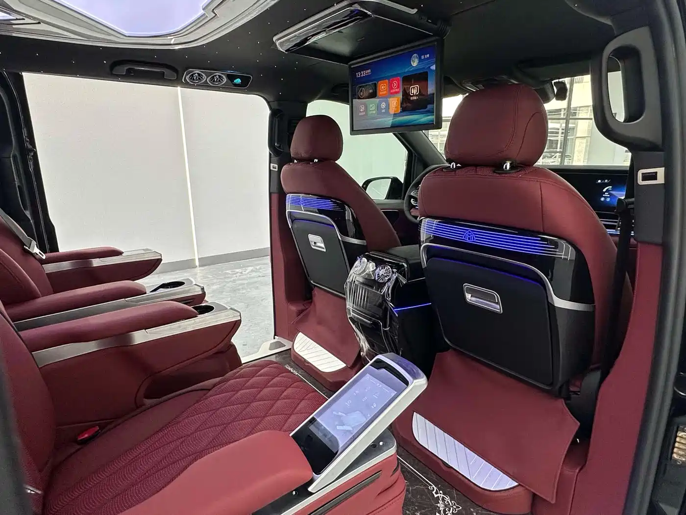 Mercedes-Benz Vito 2018 2.0T Business Edition China VI фото 8