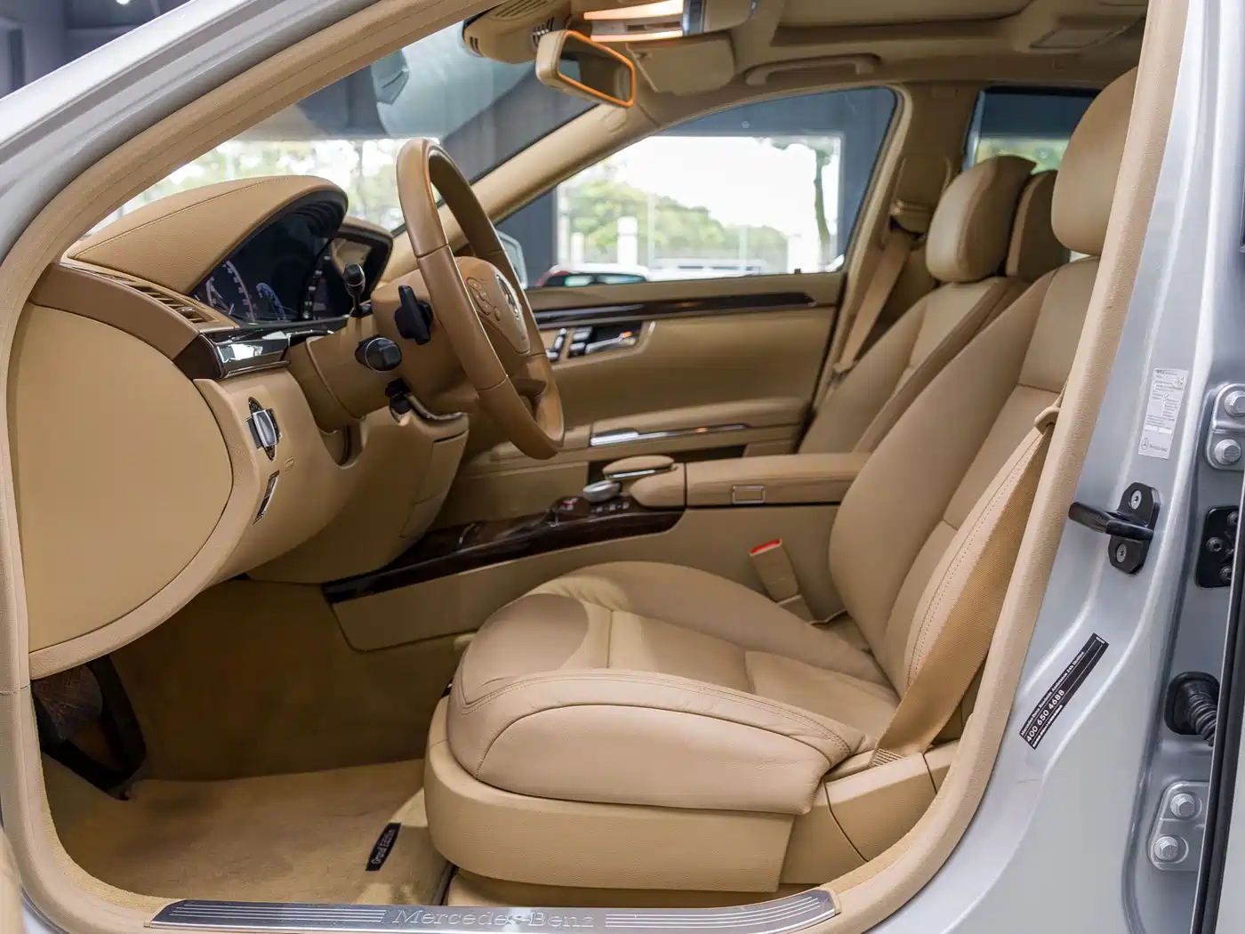 Mercedes-Benz S-Class 2012 S 300 L Premium Grand Edition фото 12