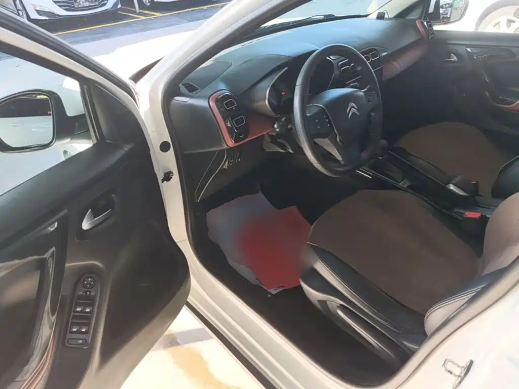 Citroën C3-XR 2019 2019 1.6L Auto Premium Edition