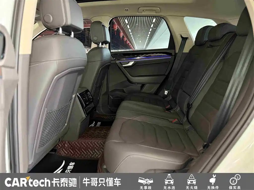 Volkswagen Touareg 2019 2.0TSI Sharp Wing Edition China V фото 20