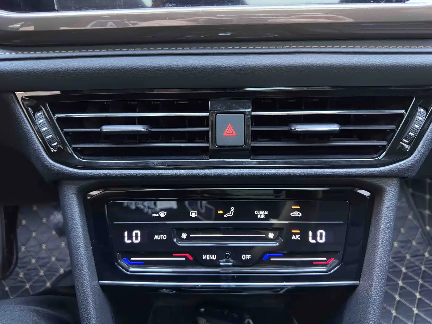 Volkswagen Tharu 2022 280TSI 2WD Comfort фото 10