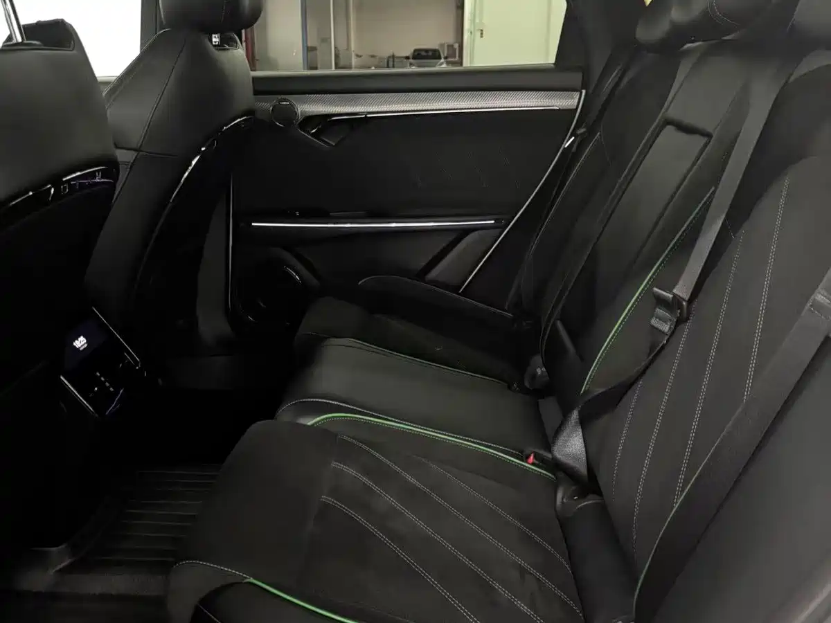 Voyah Auto VOYAH FREE 2025 2025 318 259km 4WD Explorer Edition