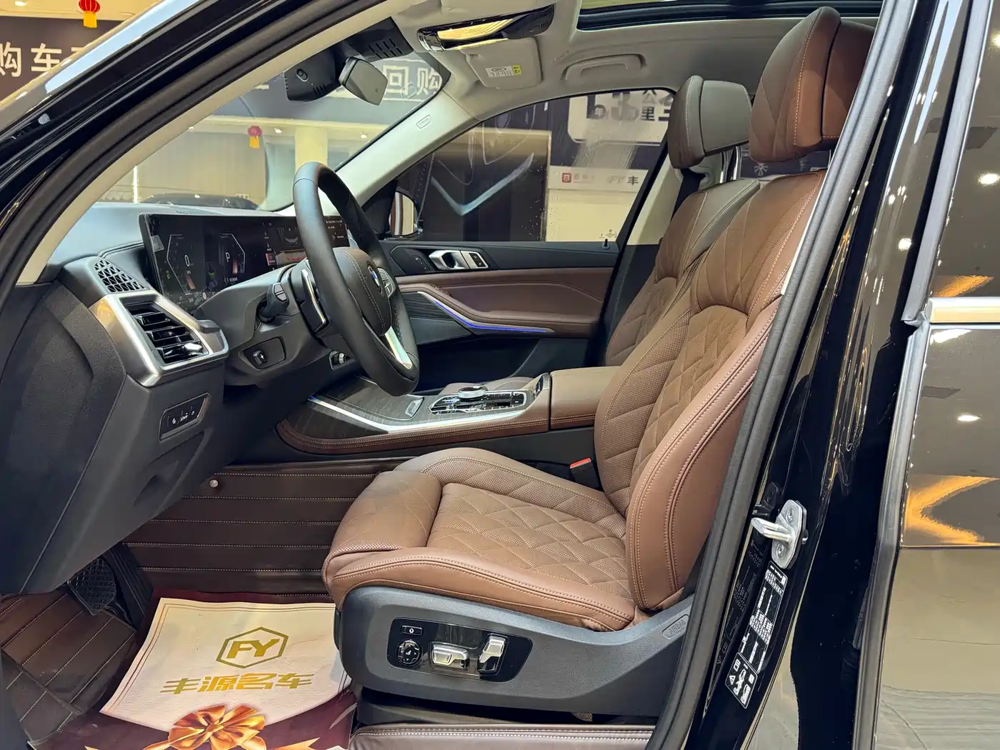 BMW X7 2024 xDrive40i Leading Luxury Package фото 6