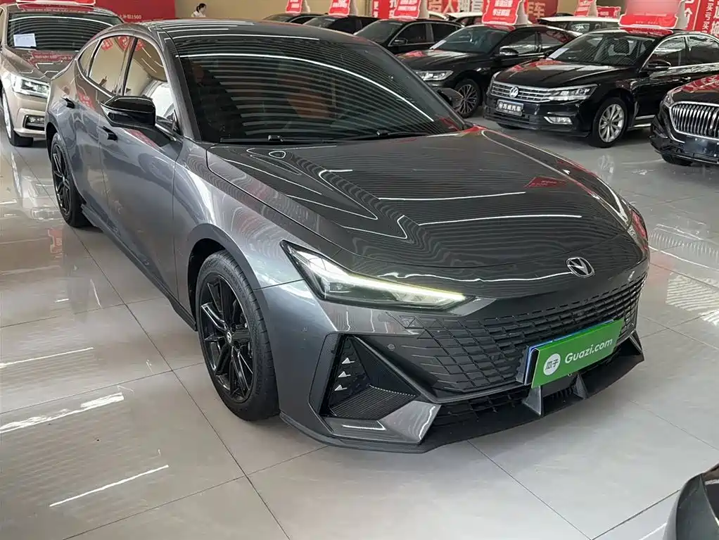 CHANGAN UNI-V