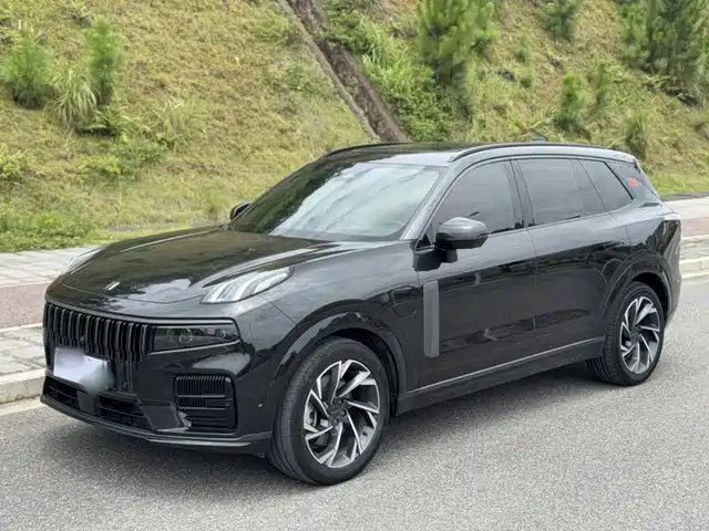 Lynk & Co 09 EM-P 2022