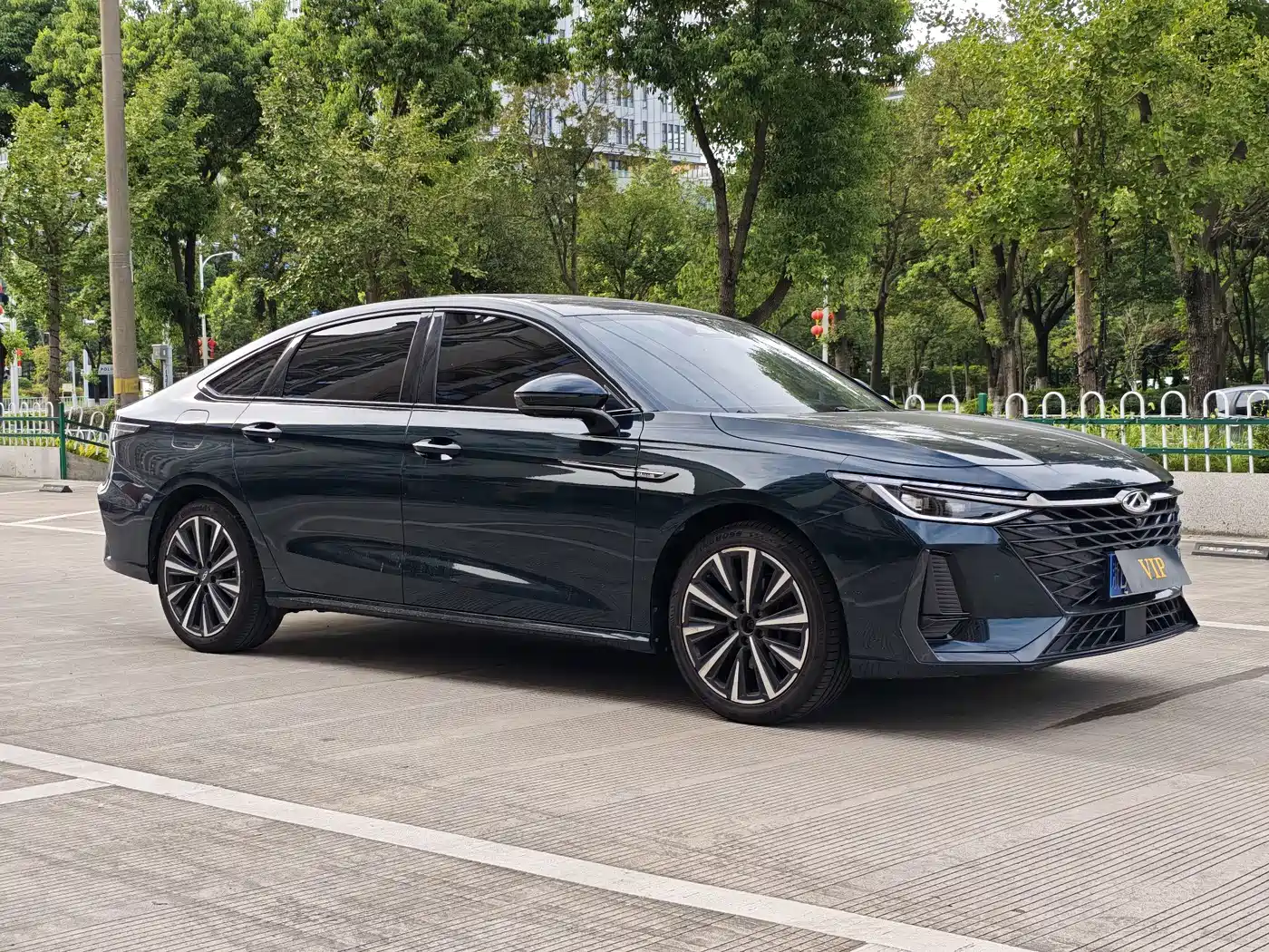 Фото 2 - Chery Arrizo 8