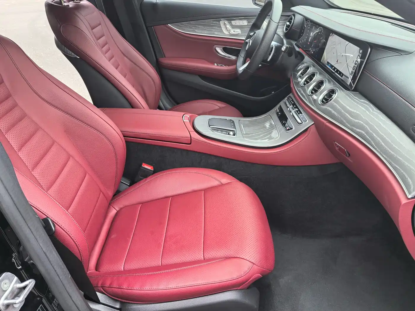 Mercedes-Benz E-Class 2022 E 300 L Sport Luxury фото 7