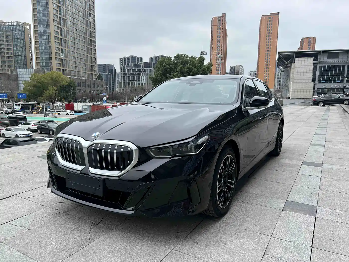 BMW 5 Series 2026 530Li Leading M Sport Package