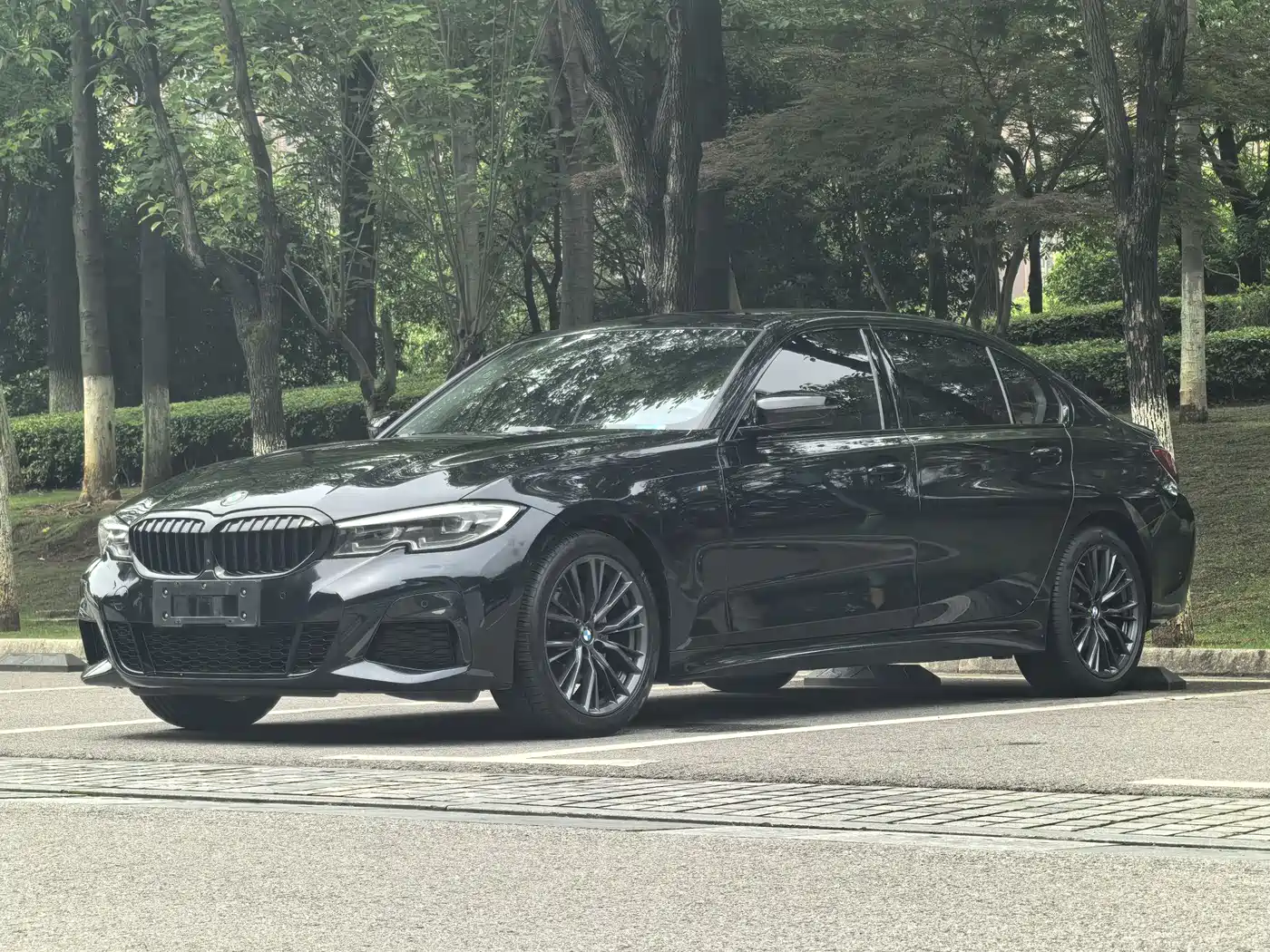 BMW 3-SERIES
