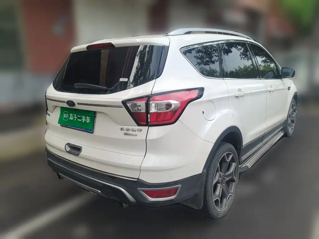 Фото 5 - Ford Kuga