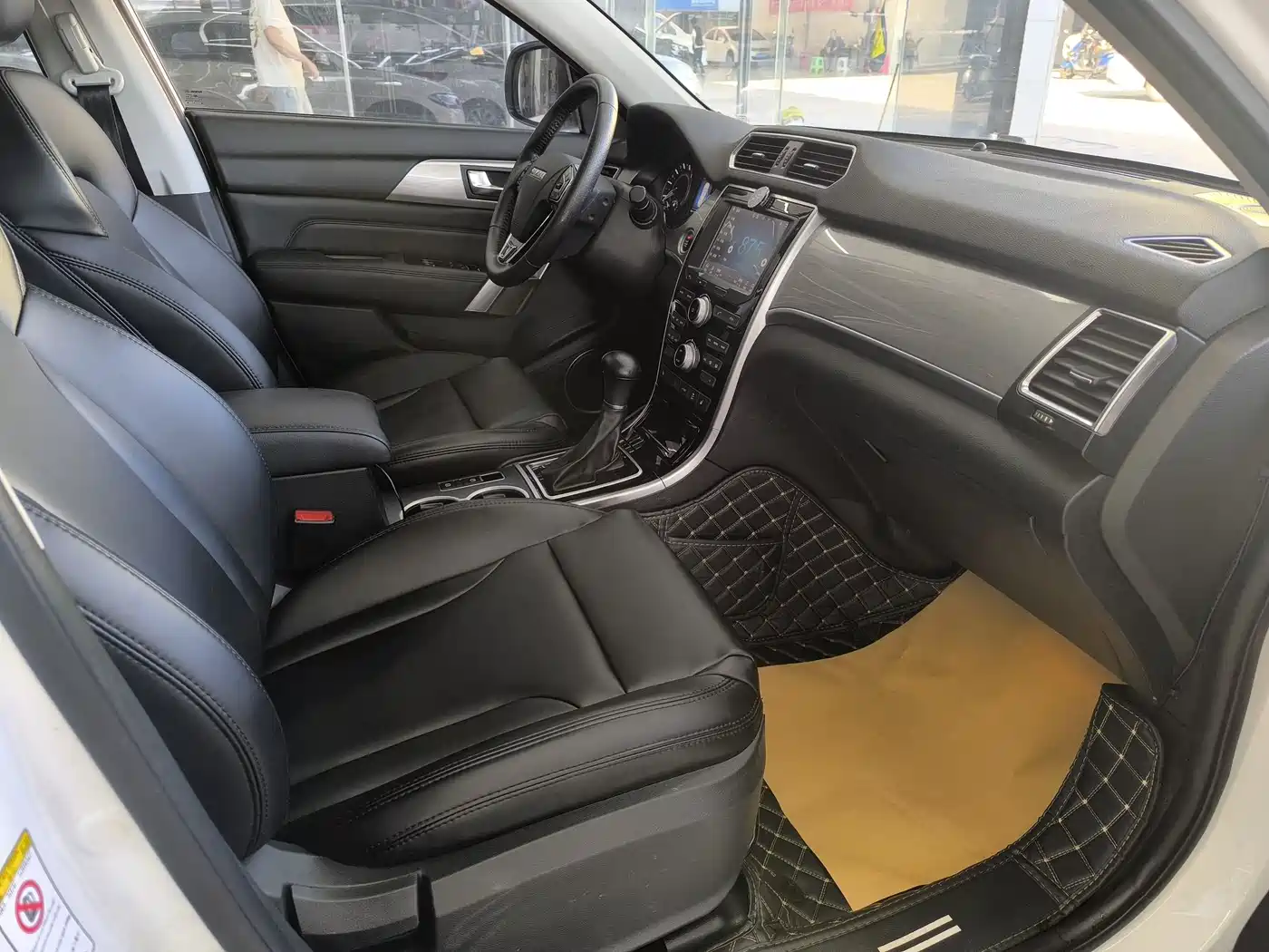 Haval H2 2017 Red Label 1.5T Automatic 2WD Luxury фото 6