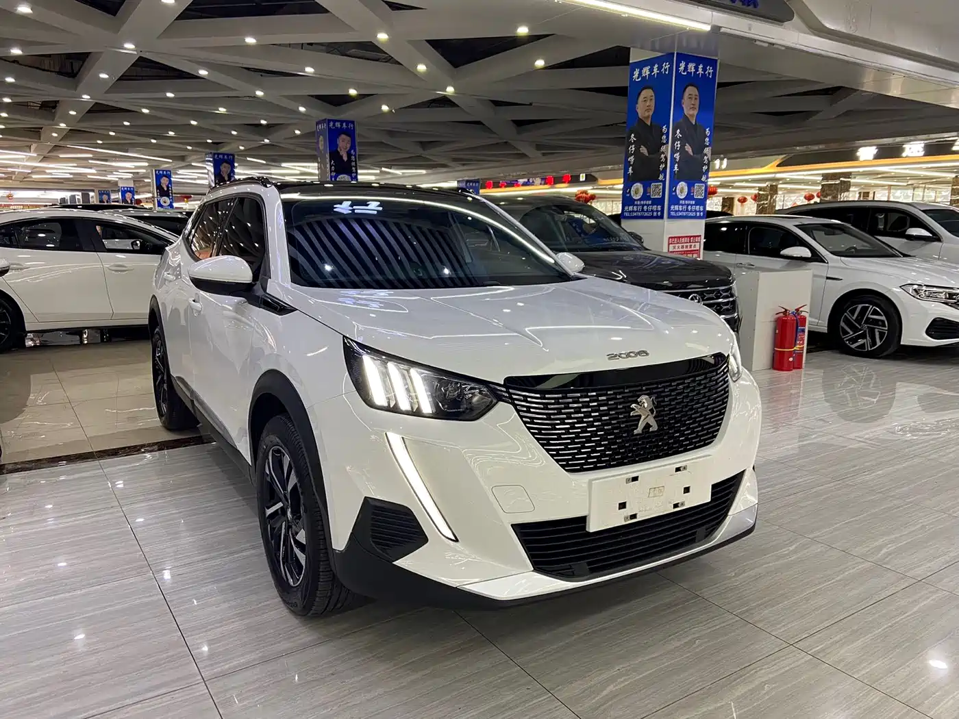 Peugeot 2008 2022 230THP THE ONE фото 3