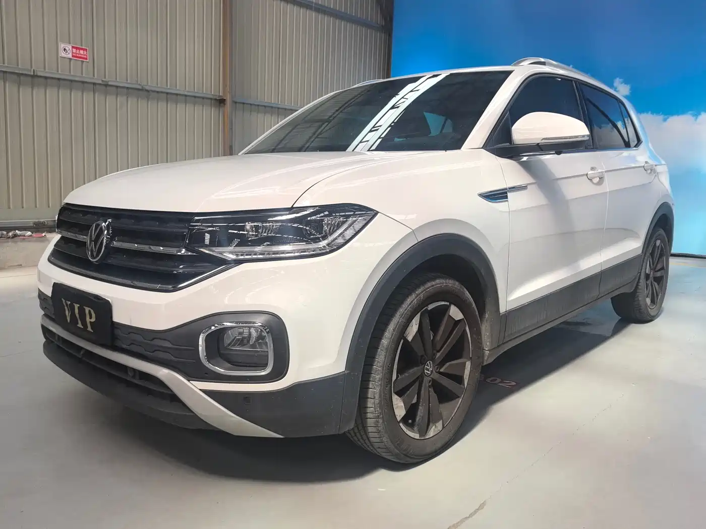 VOLKSWAGEN EXPLORING THE SHADOW