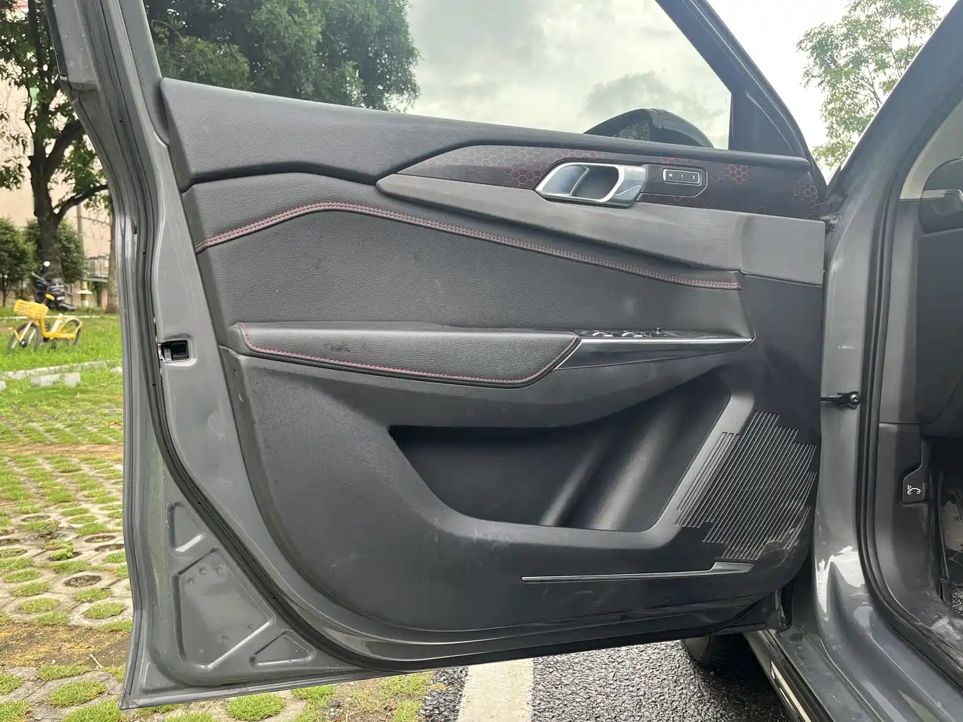 Lynk & Co 02 2018 2.0T DCT AWD Pro Edition China V фото 15