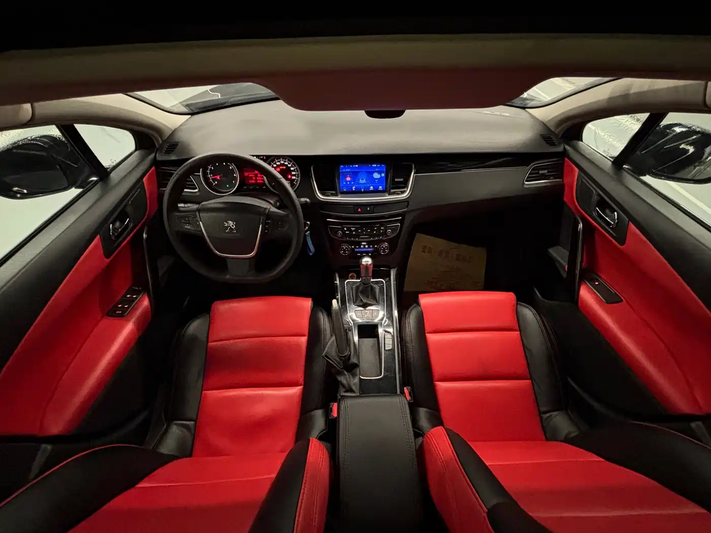 Peugeot 508 2015 2.0L Automatic Zhiyi Edition фото 11