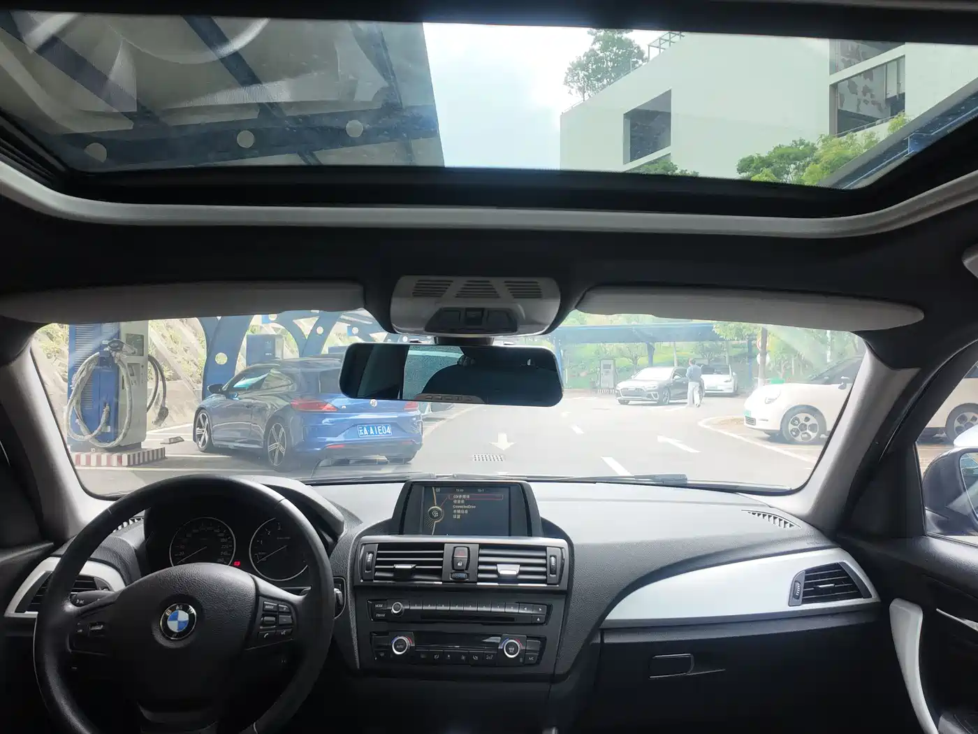 BMW 1 Series (Import) 2013 Facelift 118i Leading Model фото 12
