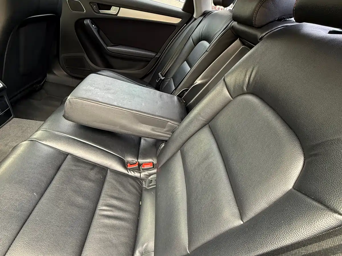 Audi A4L 2013 35 TFSI Automatic Luxury фото 11