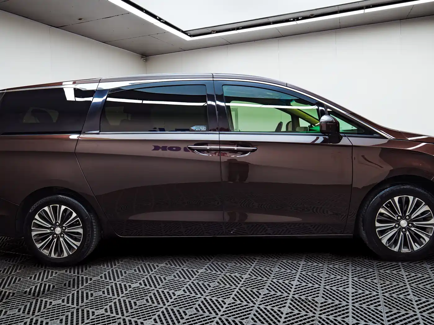 Buick GL8 2021 ES Landlord 653T Luxury фото 6