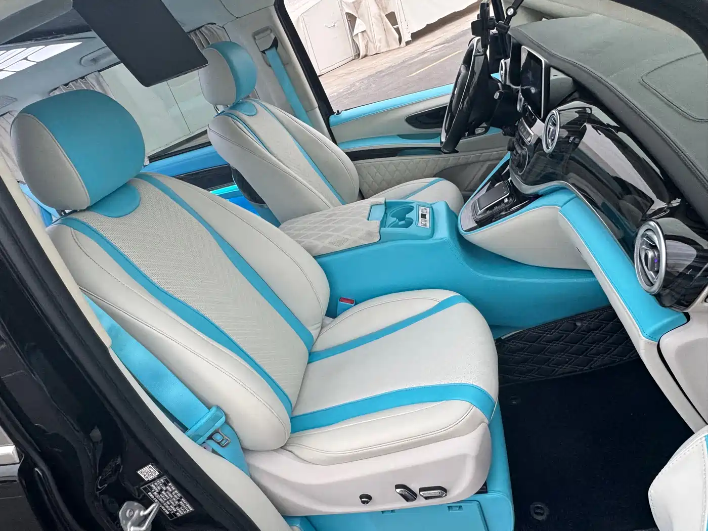 Mercedes-Benz Vito 2021 2.0T Business Edition 7-seater фото 36
