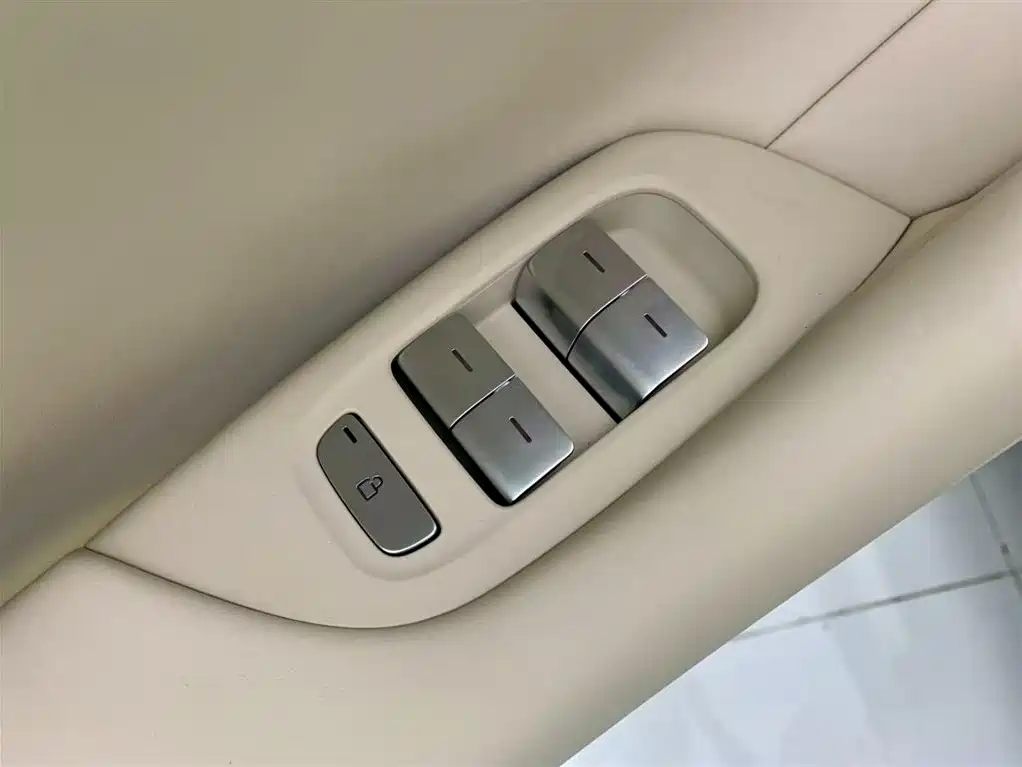 Xiaomi Auto Xiaomi YU7 2025 Extended Range AWD Pro фото 29